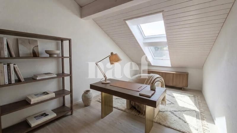 Bel appartement de 4 pièces dans les combles avec grand balcon et vue lac (7)
