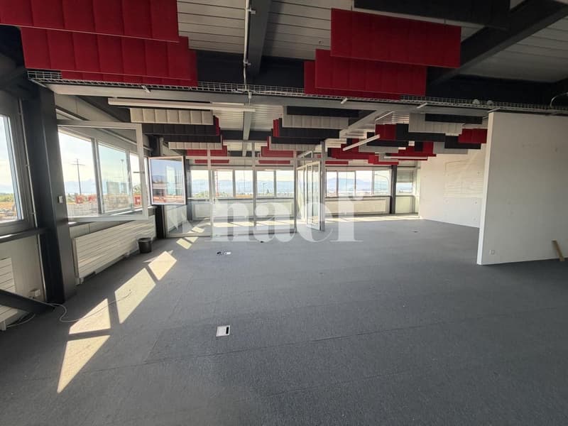 Surface commerciale d'env. 160m2 au 2ème étage (3)
