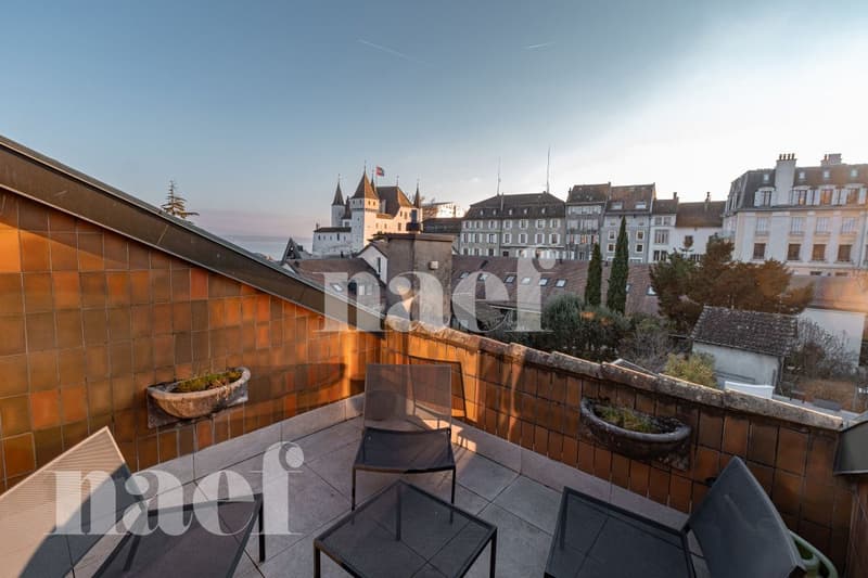 Au coeur de Nyon - Belle bâtisse avec nombreux bureaux et vue sur le Château/lac (4)