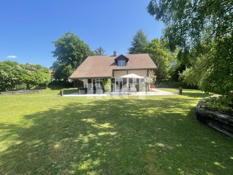 Belle villa individuelle entièrement rénovée de 5.5 pièces avec grand jardin (2)