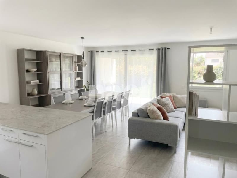 Très bel appartement de 3.5 pièces au rez-de-chaussée avec terrasse et jardin (3)