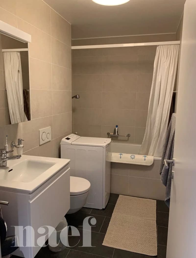 Bel appartement de 4 pièces au 1er étage avec balcon (10)