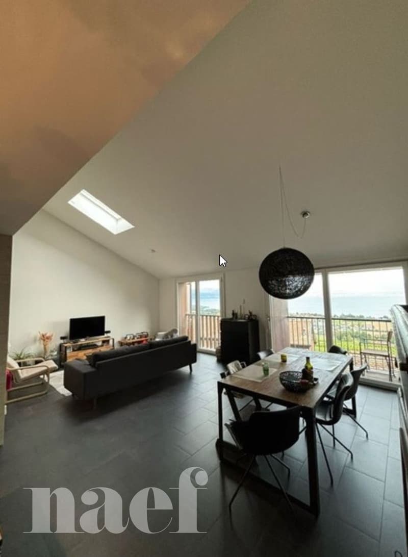 Bel appartement de 4 pièces au 1er étage avec balcon (6)