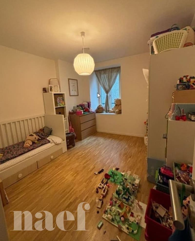 Bel appartement de 4 pièces au 1er étage avec balcon (9)