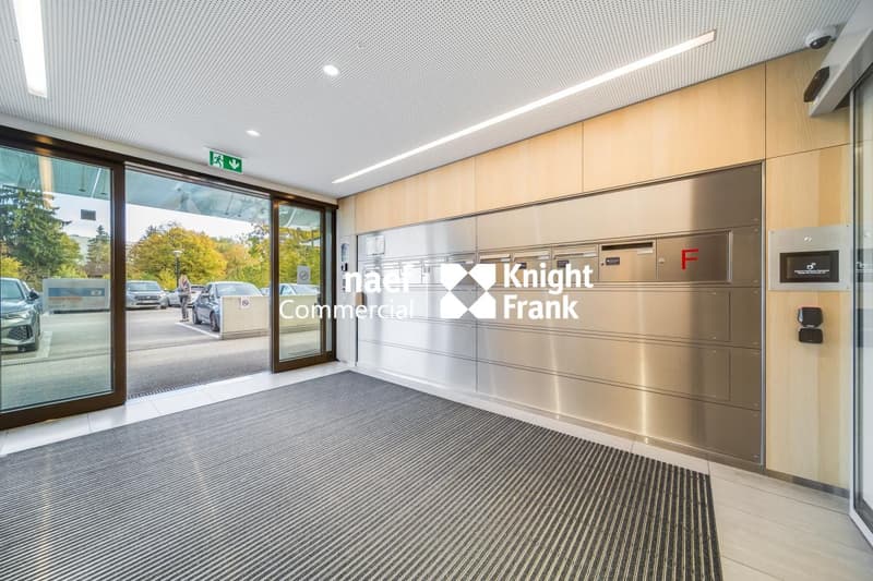 Superbes bureaux aménagés de 400m2  Vue Mont-Blanc  Proche Aéroport (2)