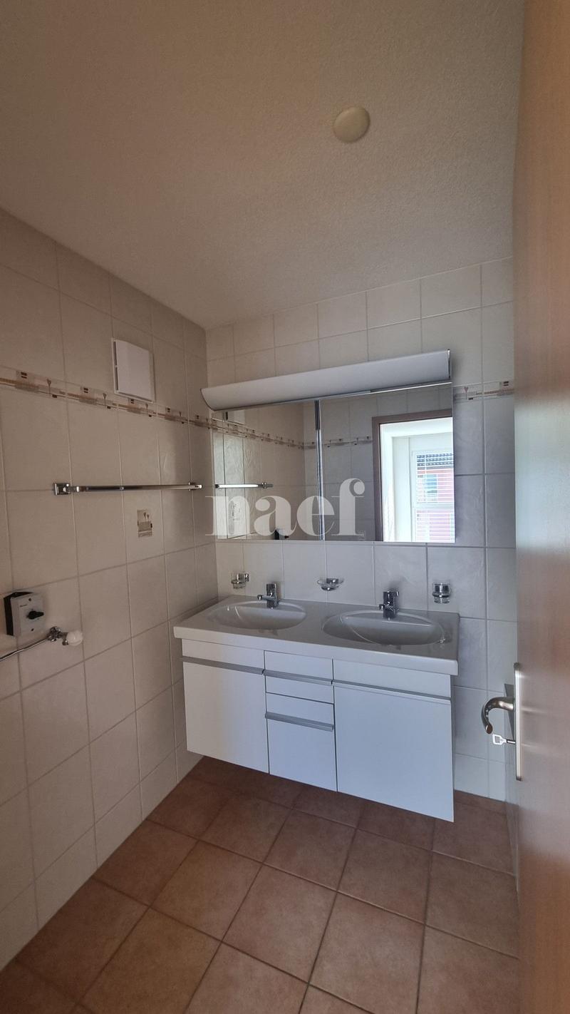 Spacieux appartement de 5.5 pièces au 3ème étage (6)