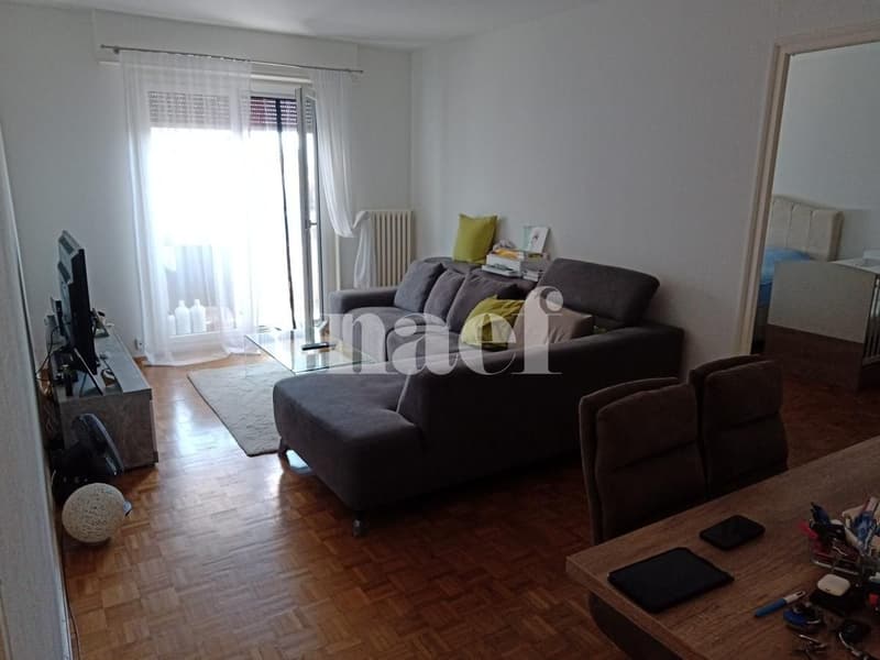 Appartment de 2 pièces au 2ème étage. (3)
