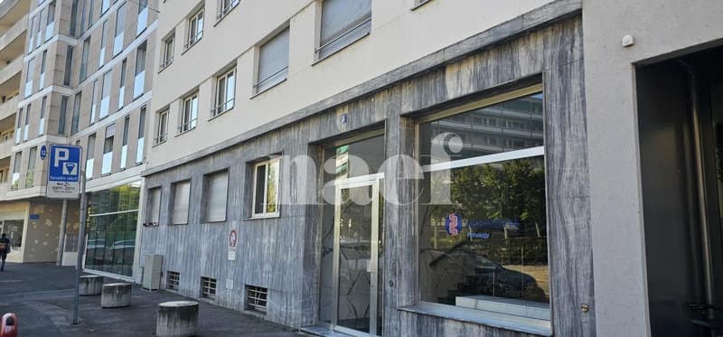 Bureaux de 336 m2 à louer à Ouchy (3)
