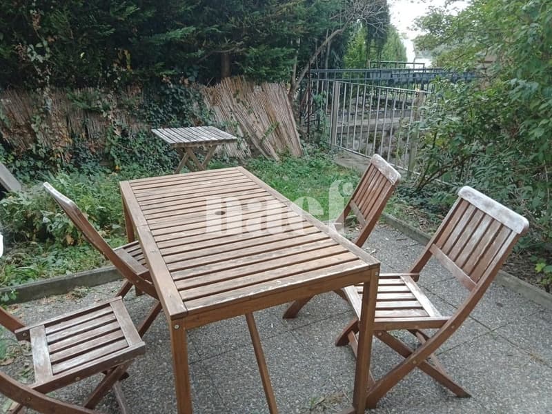 Appartement de 2,5 pièces au rez (1)