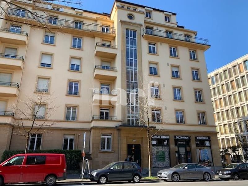 Quartier résidentiel, logement de caractère entièrement rénové (1)