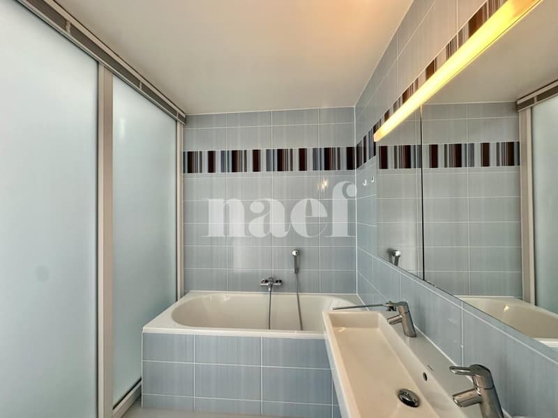 Lumineux et spacieux appartement de 6 pièces avec grande terrasse (9)