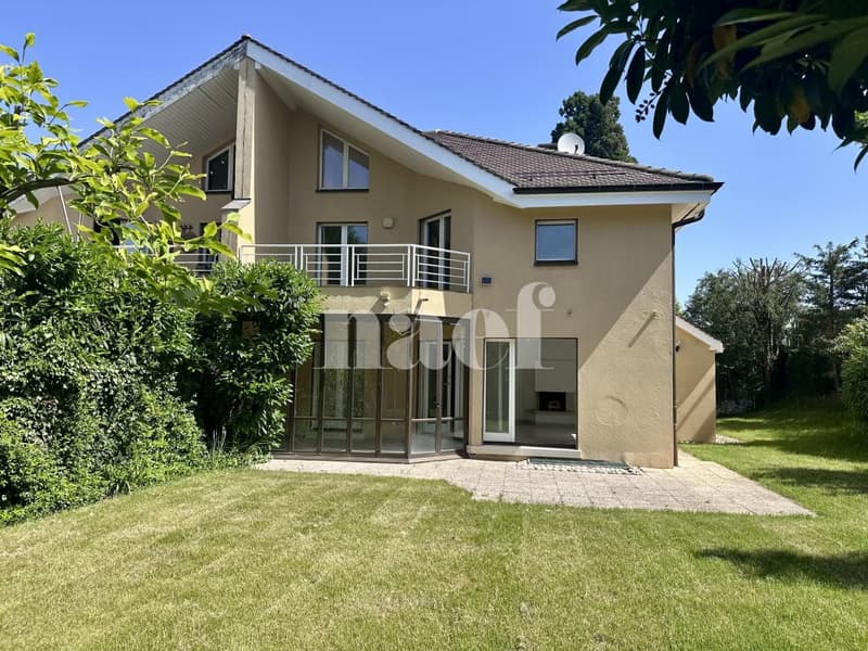 Charmante villa mitoyenne avec véranda et jardin à Genthod (6)