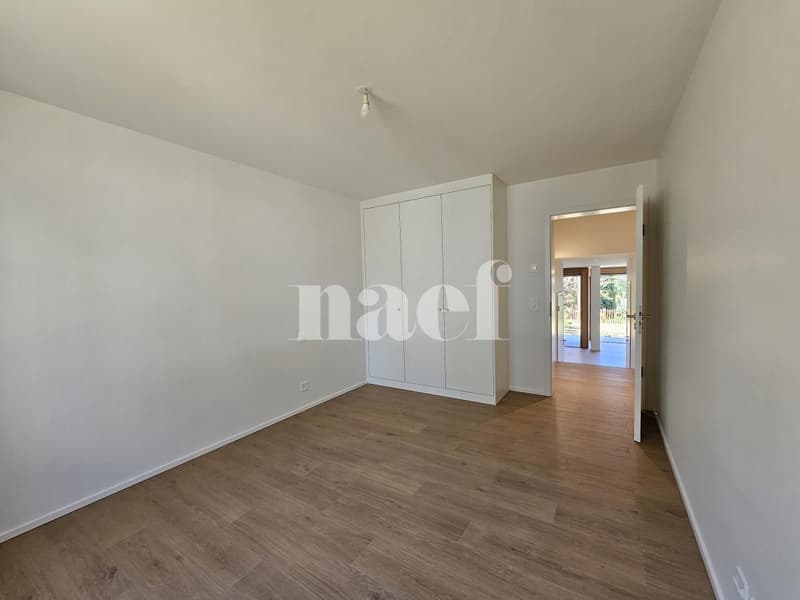 Bel appartement neuf avec jardin (12)