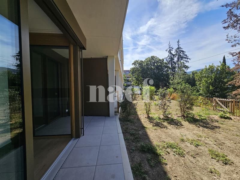 Bel appartement neuf avec jardin (4)