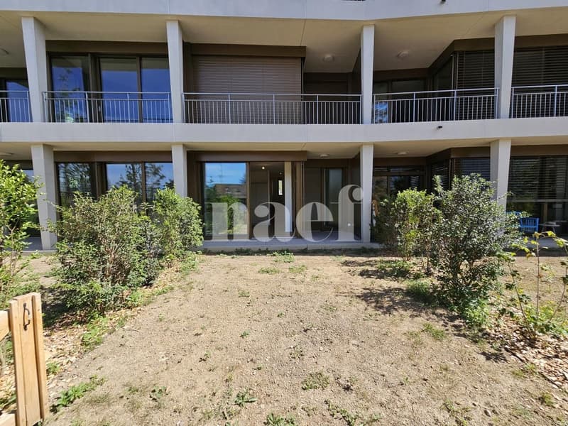 Bel appartement neuf avec jardin (6)