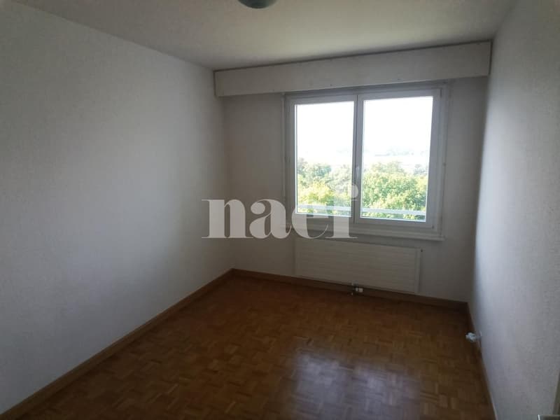 Grand appartement avec deux balcons ! (6)