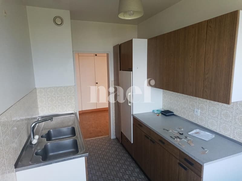 Grand appartement avec deux balcons ! (2)