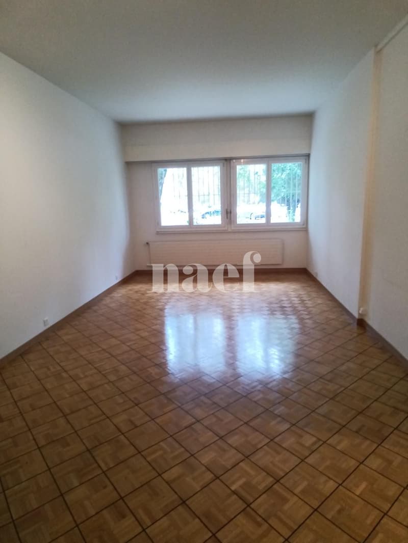 Appartement 2 pièces au rez-de-chaussée (4)