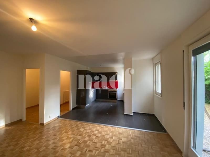 Appartement avec grande terrasse au rez-de-chaussée (3)