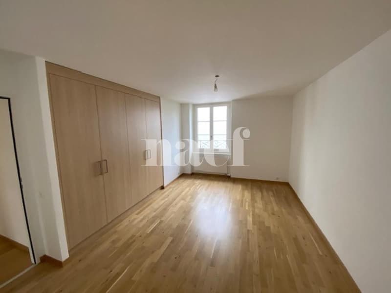 Superbe appartement de standing entièrement rénové (5)