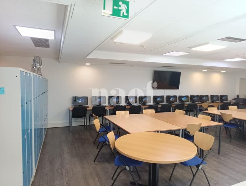 Bureaux de 292 m2 environ (3)