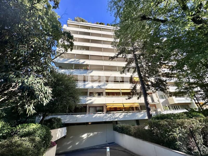 Appartement de 4 pièces avec parking intérieur à Champel (13)