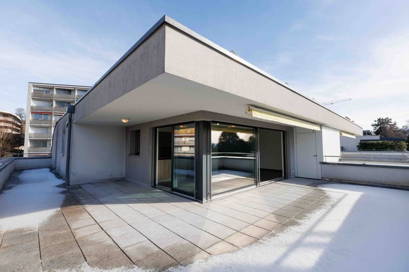 BEL APPARTEMENT 3.5 PCES AU CALME (8)