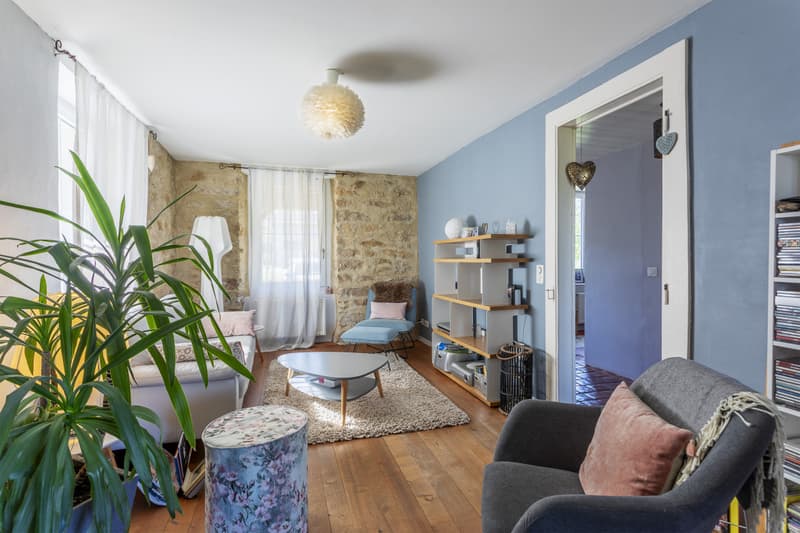 MAISON D'HABITATION A CHAMPAGNE ! (1)