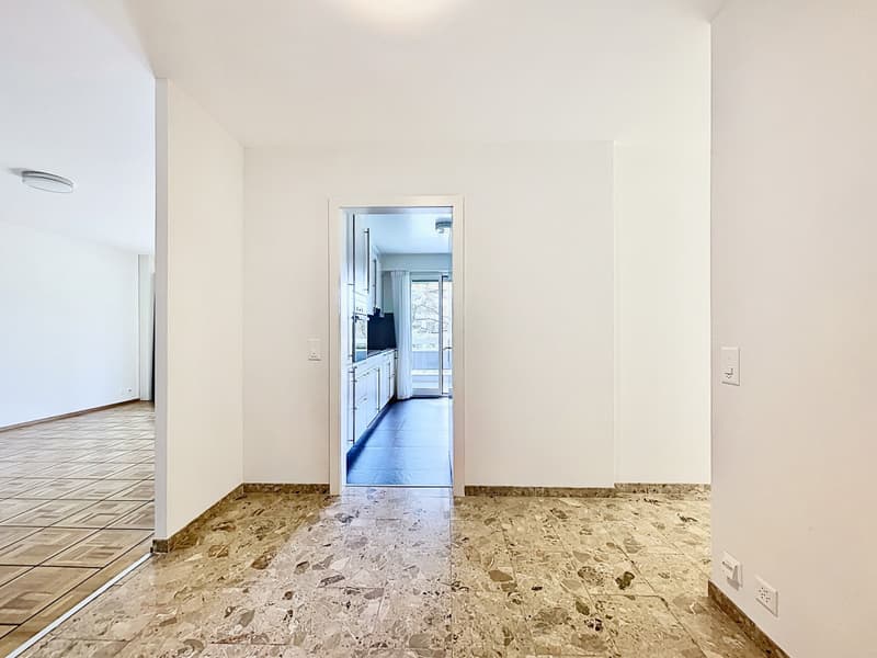 Superbe appartement rénové au coeur de La Tour-de-Peilz (8)