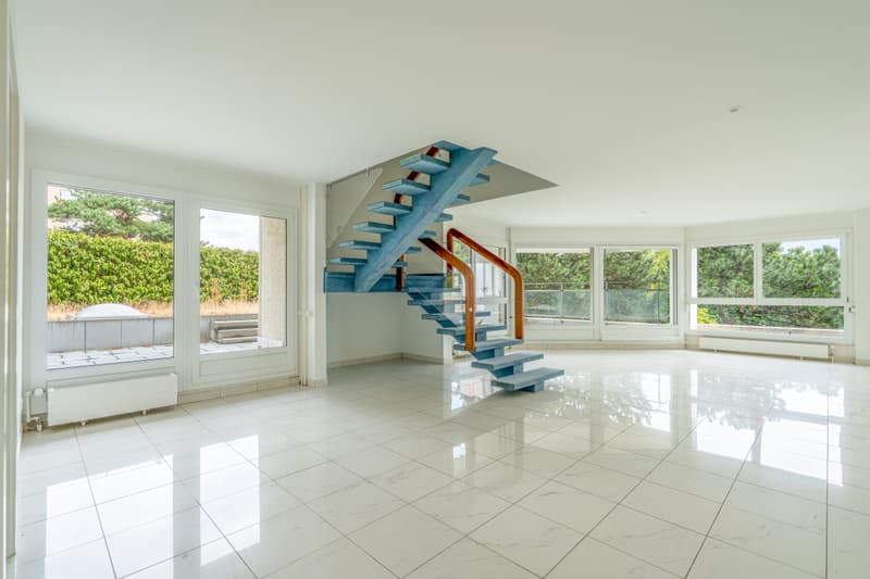 Duplex d'exception avec terrasse et jardin au coeur de Lausanne (3)