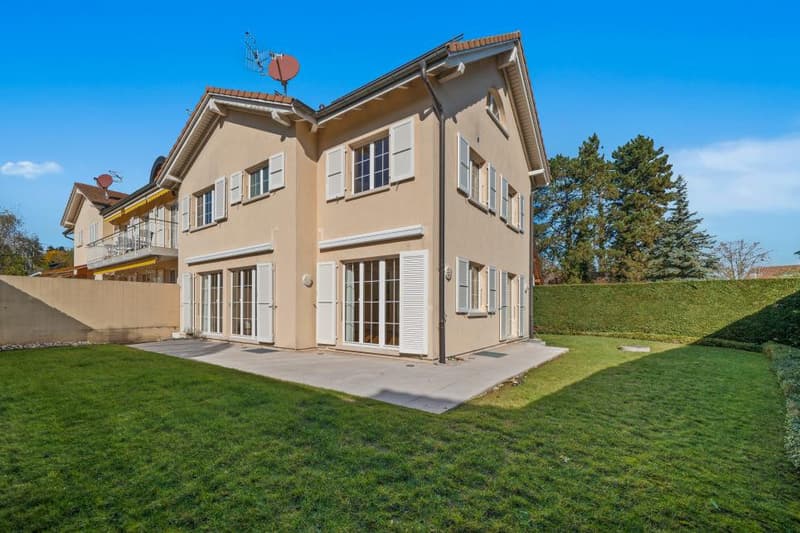 EXCLUSIVITÉ | LA VILLA FAMILIALE QUE LE MARCHÉ N'A PLUS (1)