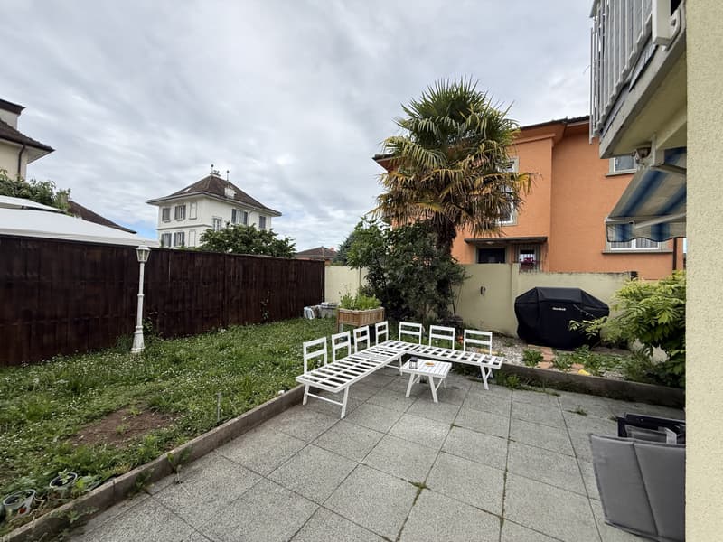 VILLA LOCATIVE IDÉALEMENT SITUÉE À 5 MINUTES DE LAUSANNE (CRISSIER) ! (2)