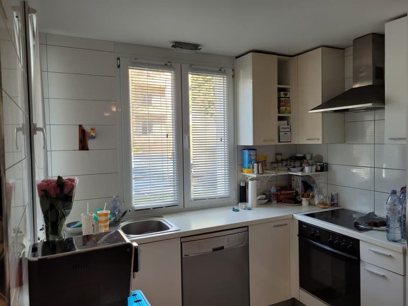 YVERDON-LES-BAINS (QUARTIER FONTENAY) - 2.5 PIÈCES LOUÉ AVEC JARDIN ET TERRASSE (4)