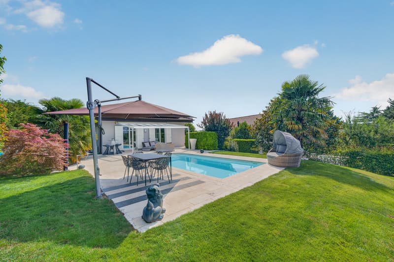 EN BORD DE VIGNE, VILLA AVEC PISCINE À 5 MIN DE MORGES (2)