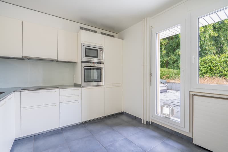 Duplex d'exception avec terrasse et jardin au coeur de Lausanne (6)