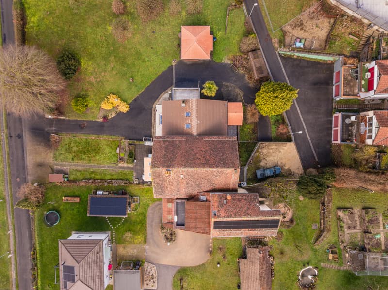 MAISON D'HABITATION AVEC POTENTIEL CONSTRUCTIBLE A CHAVORNAY (12)