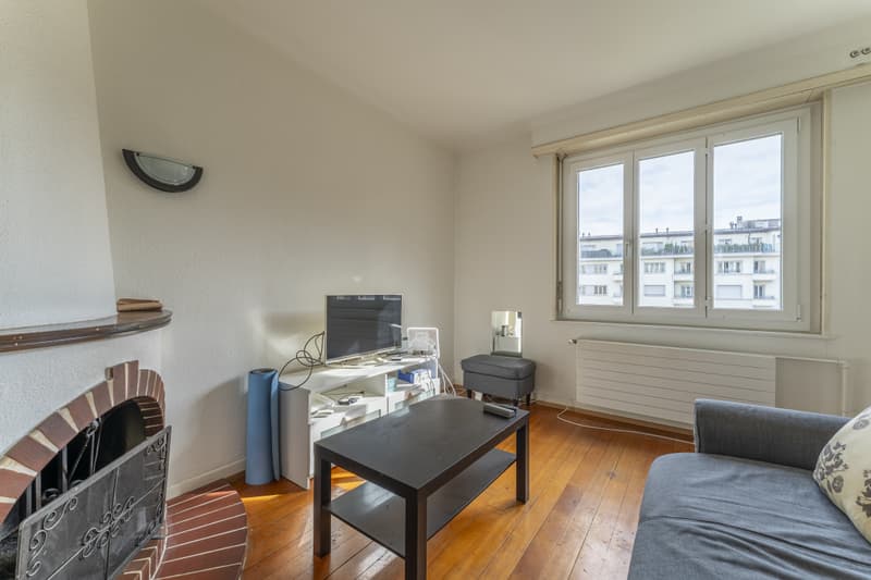 POUR INVESTISSEURS ! ATTIQUE AU CENTRE-VILLE ! (3)