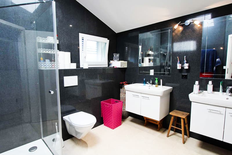 Salle de bain douche WC étage