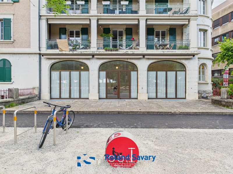 Local commercial + studio + appartement 2.5 pièces | Rendement brut estimé à +4,5 % (2)