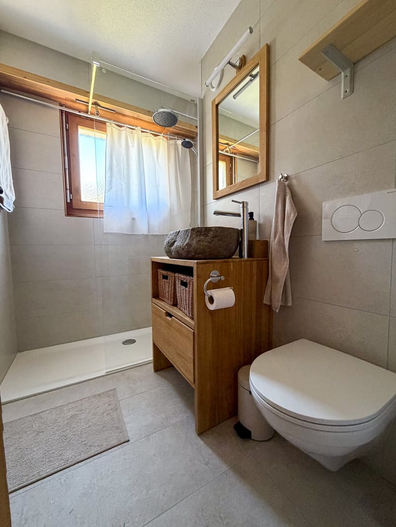 Très sympathique appartement de 4.5 pièces entièrement rénové à Ovronnaz/VS (10)