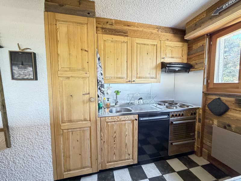 Très sympathique appartement de 4.5 pièces entièrement rénové à Ovronnaz/VS (6)