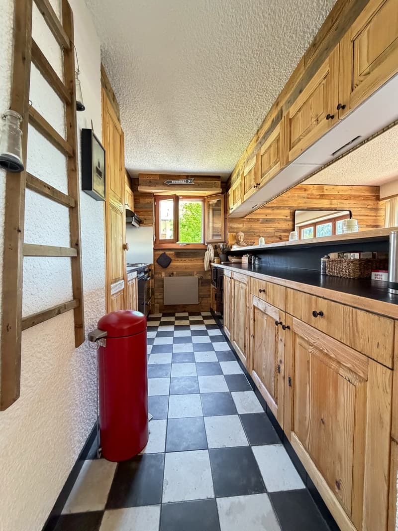 Très sympathique appartement de 4.5 pièces entièrement rénové à Ovronnaz/VS (5)