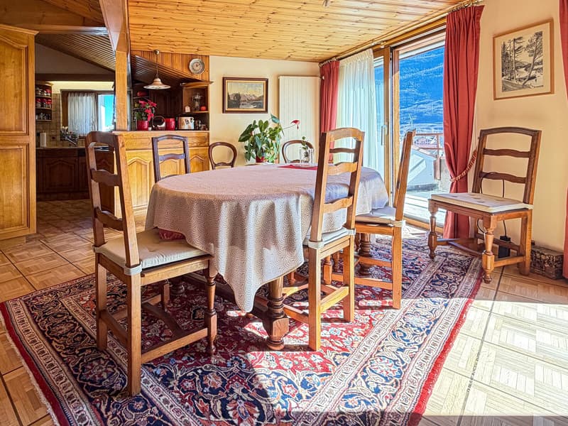 Au centre de Fully/VS, incroyable appartement en attique de 5.5 pièces (3)