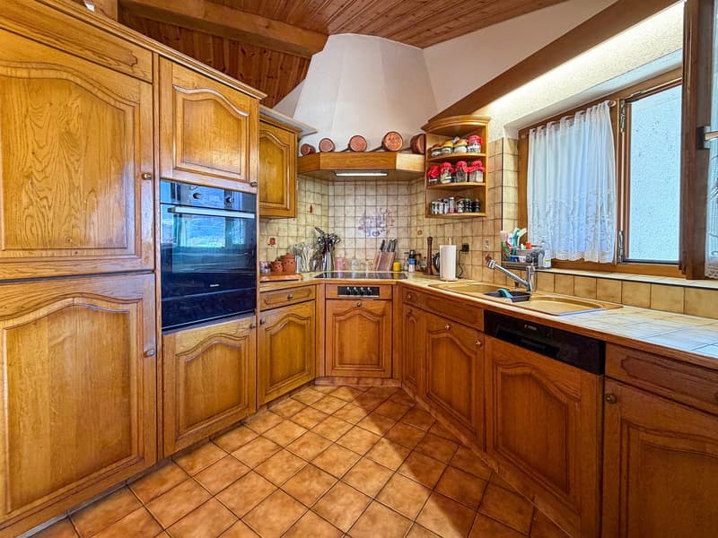 Au centre de Fully/VS, incroyable appartement en attique de 5.5 pièces (5)