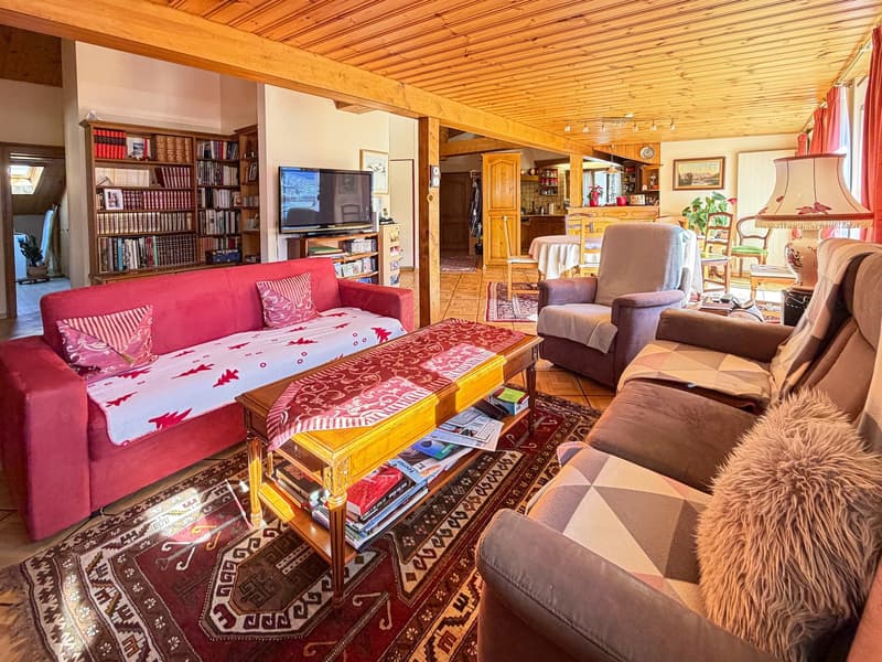 Au centre de Fully/VS, incroyable appartement en attique de 5.5 pièces (2)