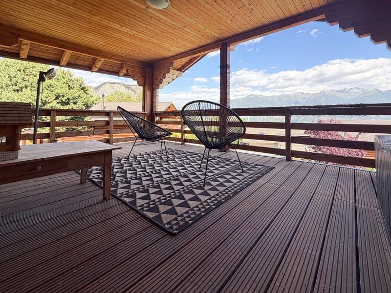 Chalet magnifiquement rénové sur une très belle parcelle plate à Ovronnaz/VS (15)