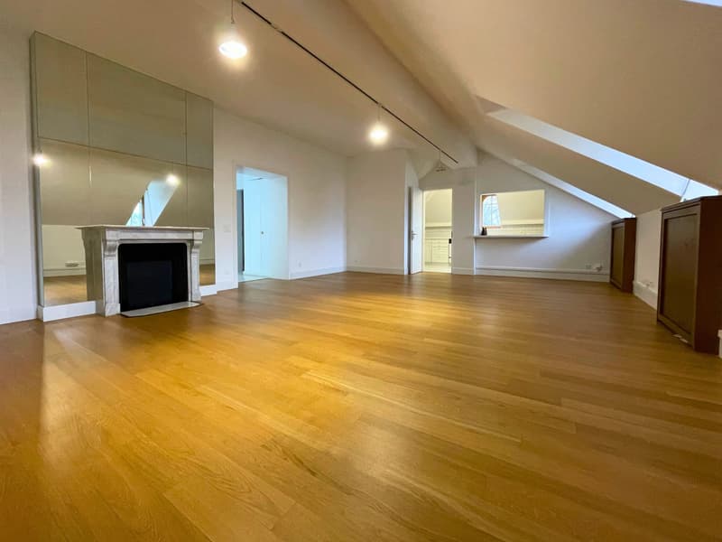Grand appartement de 3 pièces d'env. 125m2 au 2ème étage (8)