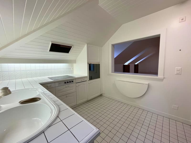 Grand appartement de 3 pièces d'env. 125m2 au 2ème étage (5)