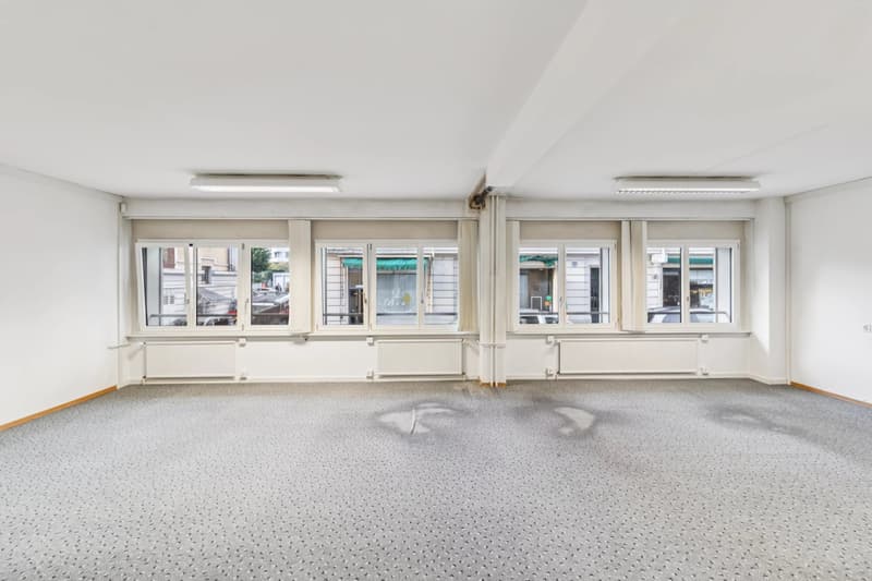 Local commercial d'env. 150.30 m2 au 1er étage (12)