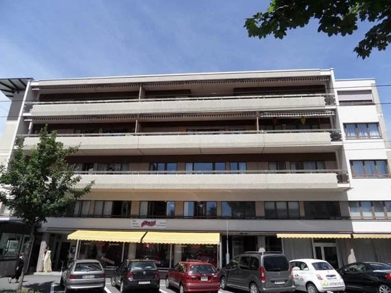 Local commercial d'env. 150.30 m2 au 1er étage (2)